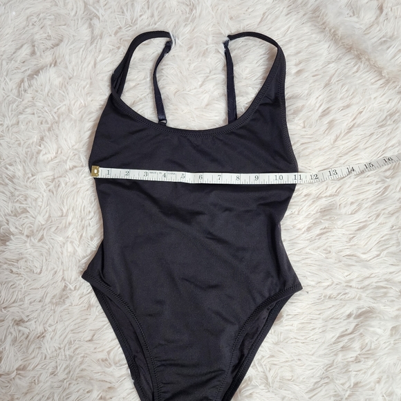 SKIMS SWIM SCOOP NECK ONE PIECE/ ONYX/ XS/NWT/ SWIMSUIT 🩱 - Picture 13 of 13